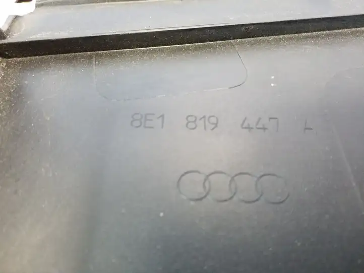 Audi A4 S4 B7 8E 8H (2004 - 2009) 8E1819447A Жабо стеклоочистителей — фото 3