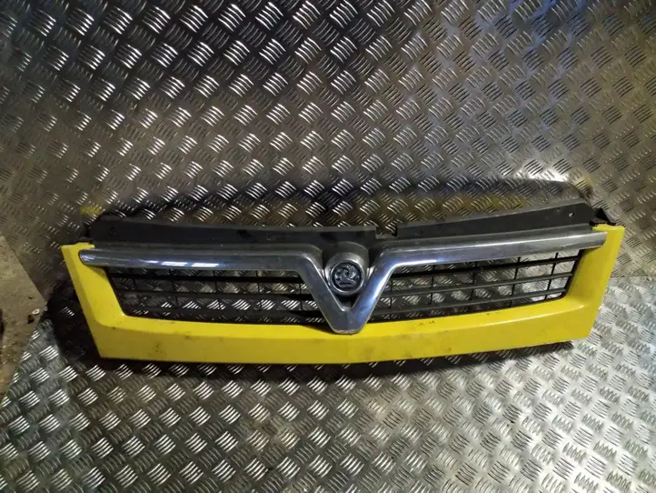 Opel Movano A (1998 - 2010) 8200233759 Верхняя решетка радиатора — фото 1