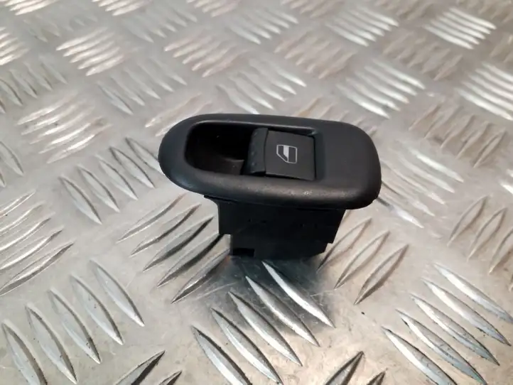 Seat Toledo II (1M) (1998 - 2006) 1M0959855 Блок кнопок стеклоподъемников — фото 1