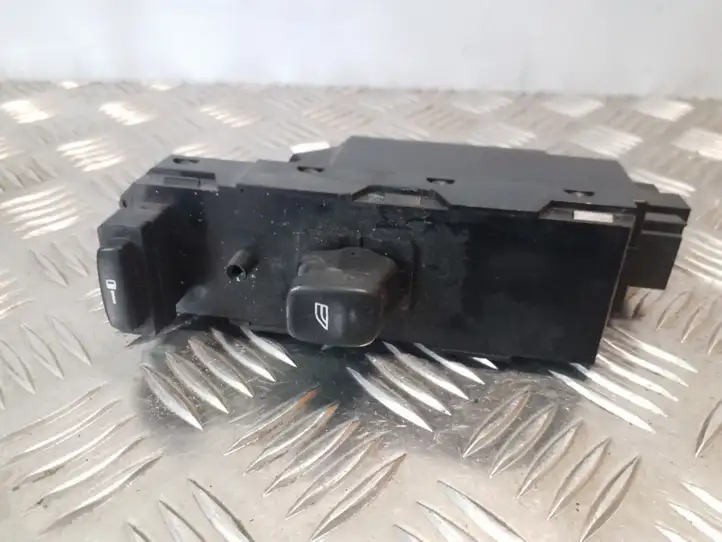 Volvo S60 (2004 - 2010) 30739981 Кнопка стеклоподъемников — фото 2
