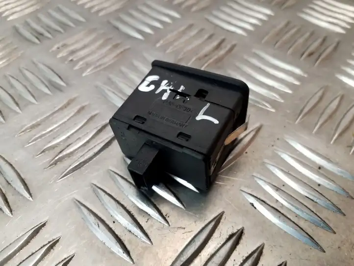 BMW 3 E46 (1998 - 2005) 6902174 Кнопка стеклоподъемников — фото 3
