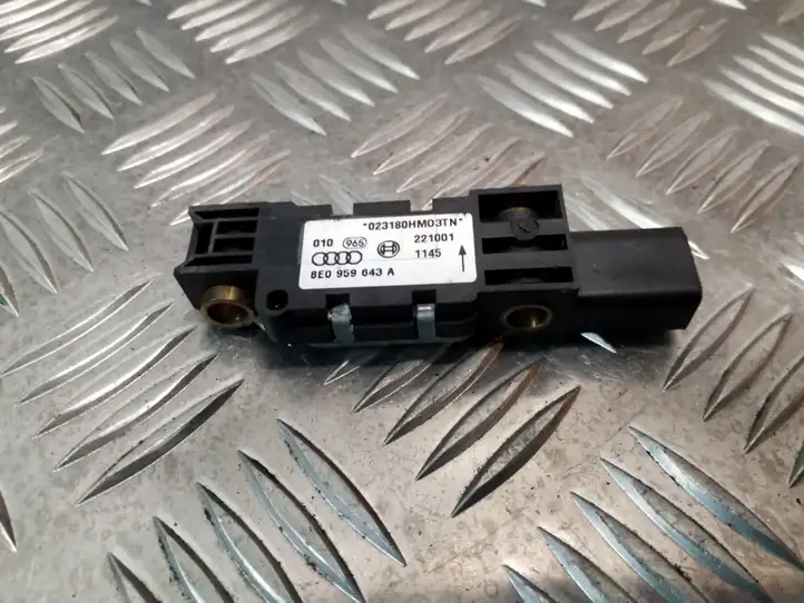 Audi A4 S4 B6 8E 8H (2000 - 2006) 8E0959643A Датчик удара SRS — фото 1