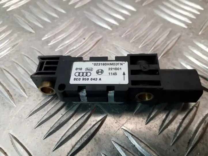 Audi A4 S4 B6 8E 8H (2000 - 2006) 8E0959643A Датчик удара SRS — фото 3