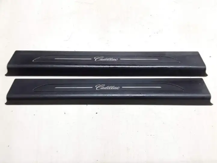 Cadillac BLS (2006 - 2009) 12803117 Внутренняя отделка переднего порога — фото 1
