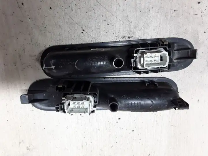 Renault Espace - Grand espace IV (2004 - 2014) 8200012263 Блок кнопок стеклоподъемников — фото 4