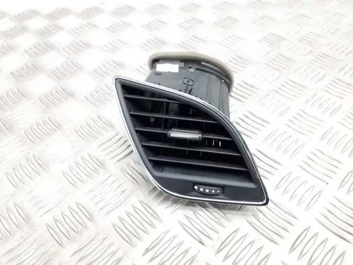 Seat Leon (5F) (2012 - 2019) 5F1820902 Боковой воздушный дефлектор — фото 1