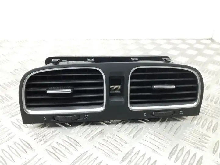 Volkswagen Golf VI (2009 - 2013) 5K0819728 Центральный воздушный дефлектор — фото 1