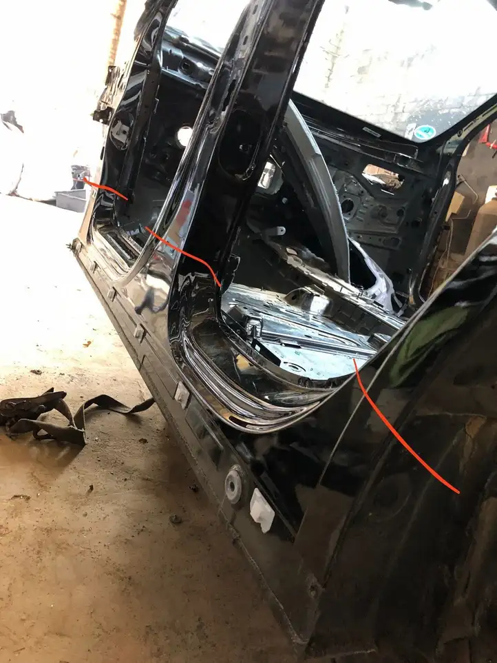 Mercedes-Benz EQA Передний порог кузова — фото 3