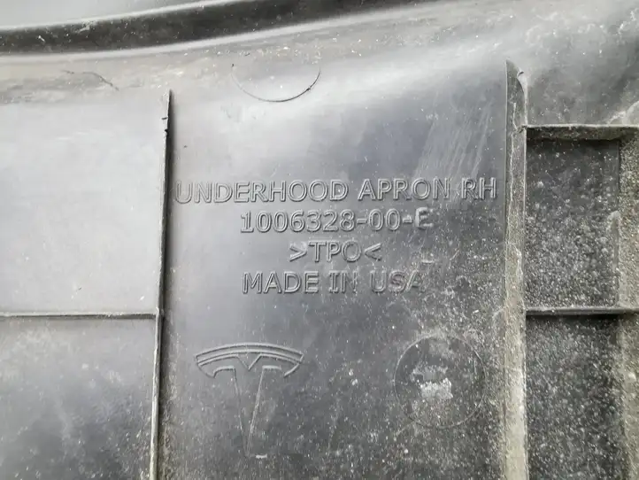 Tesla Model S (2012 - 2016) 100632800E Обшивка бардачка — фото 9