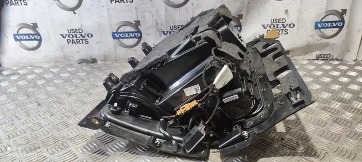 Porsche Macan (95B) (2014 - 2018) 95B857095 Вещевой ящик — фото 4