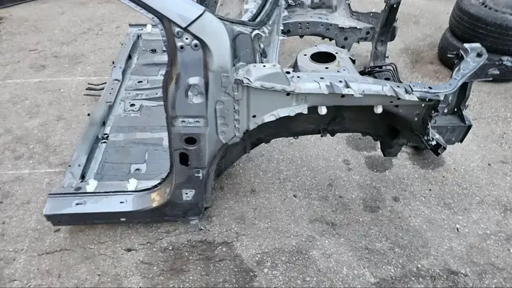 Lexus RX 450H (2015 - 2019) Передняя часть кузова — фото 3