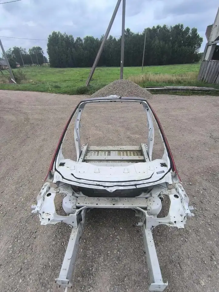 Tesla Model X (2015 - 2021) Передняя часть кузова — фото 3
