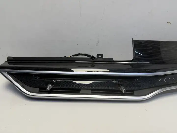 BMW X5 G05 (2018 - ) 5A01333 Воздушная решетка панели — фото 19