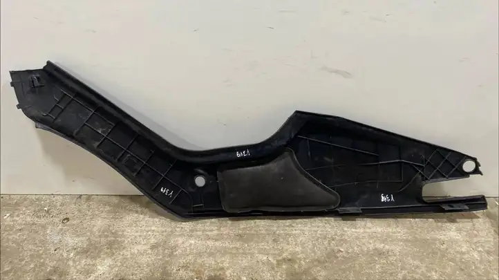 Tesla Model S (2012 - 2016) 100632800F Обшивка бардачка — фото 6
