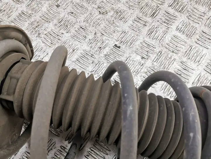 (2014 - 2017) Передняя стойка амортизатора — фото 6