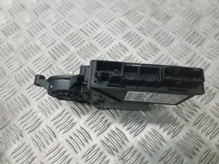 Audi A4 S4 B6 8E 8H (2000 - 2006) 8E0959801A Стеклоподъемник задней двери — фото 3