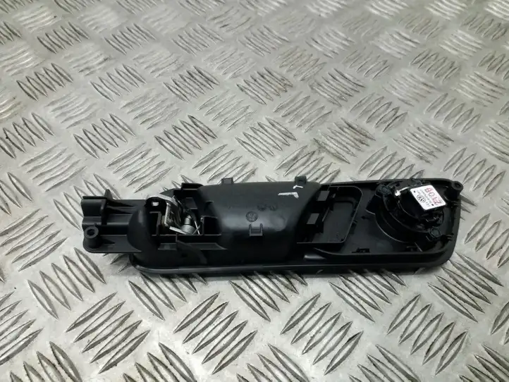 Volkswagen Tiguan (2011 - 2016) 5N0839114 Внутренняя ручка задней двери — фото 7