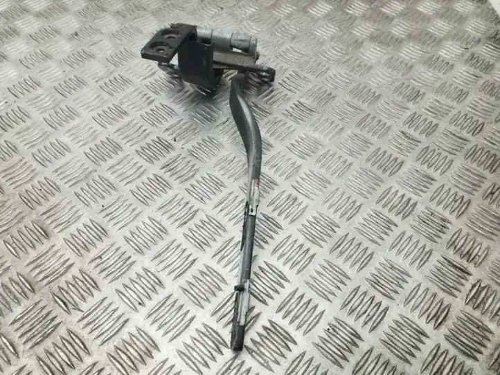 Volkswagen Touareg I (2002 - 2010) 7L6827302A Петли крышки багажника — фото 5