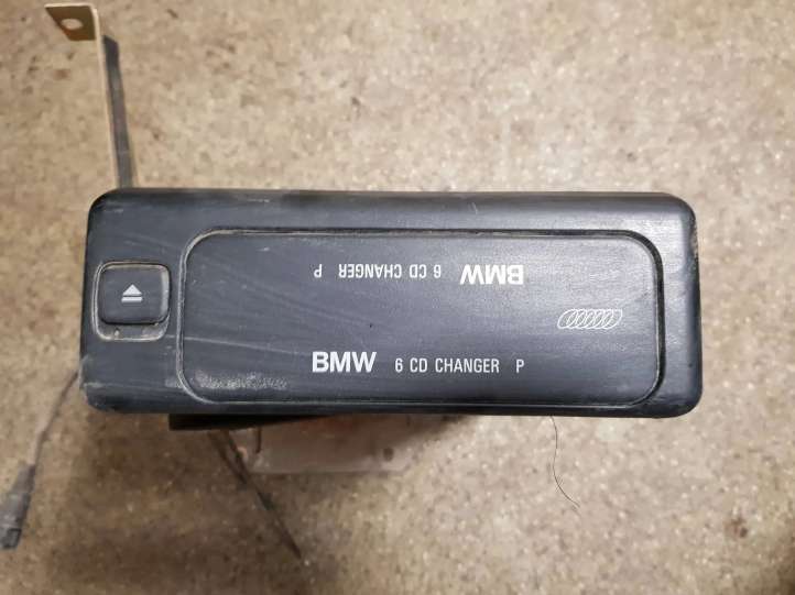 65128361058 BMW 7 E38 CD/DVD keitiklis