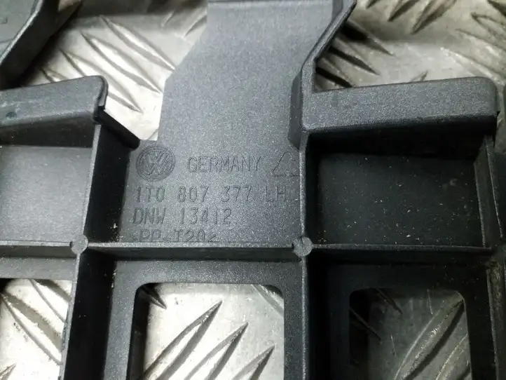 Volkswagen Touran I (2003 - 2010) 1T0807377 Кронштейн заднего бампера — фото 4