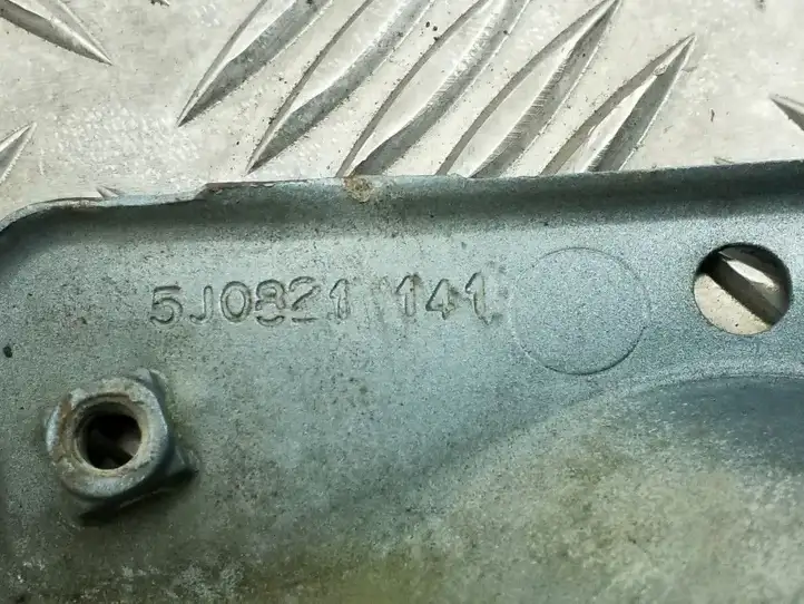 Skoda Fabia Mk2 (5J) (2007 - 2014) 5J0821141 Крепление крыла — фото 4
