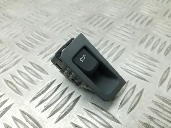 Audi A6 C7 (2011 - 2014) 4G2959830 Кнопка закрытия крышки багажника — фото 1