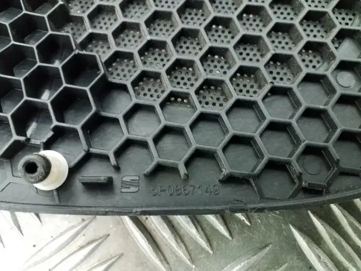 Seat Altea XL (2004 - 2015) 5P0867149 Накладка динамика передней двери — фото 3