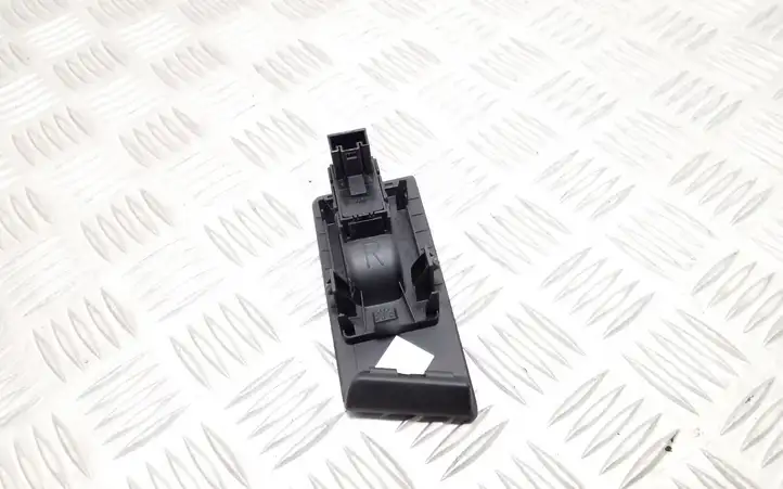 Volkswagen PASSAT B7 (2011 - 2014) 7L6959855B Кнопка стеклоподъемников — фото 2