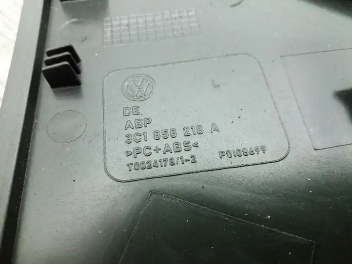 Volkswagen PASSAT B7 (2011 - 2014) 3C1858218A Боковая отделка панели приборов — фото 3