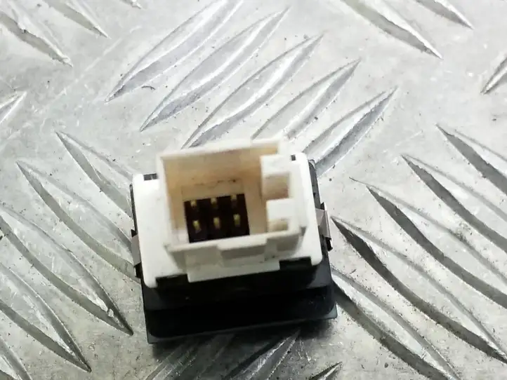 Audi A3/S3 8P (2004 - 2008) 8P0927134B Кнопка ESP — фото 3