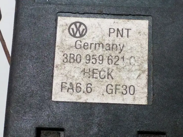 Volkswagen PASSAT B5.5 (2001 - 2005) 3B0959621C Кнопка обогрева стекла — фото 3