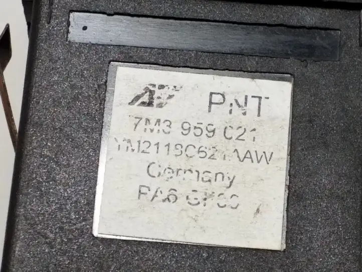 Volkswagen Sharan (2003 - 2010) 7M3959621 Кнопка обогрева стекла — фото 3