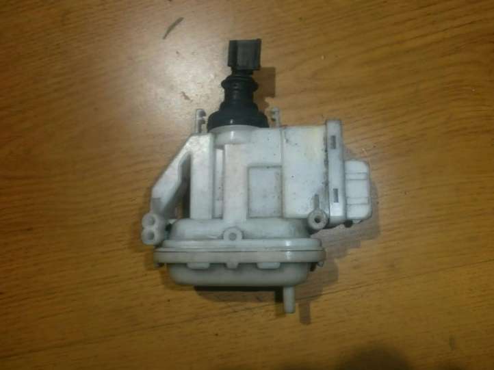 357862153f Volkswagen PASSAT B4 Centrinio užrakto vakuuminė pompa