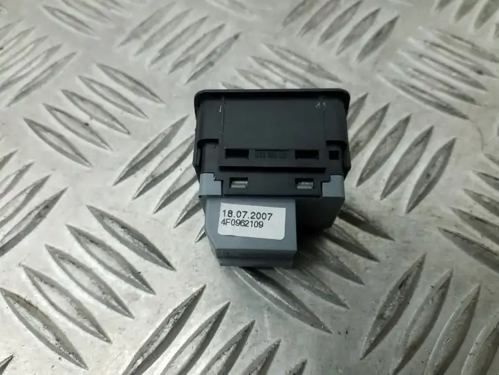Audi A6 S6 C6 4F (2004 - 2008) 4F0962109 Другие включатели / ручки/ переключатели — фото 2