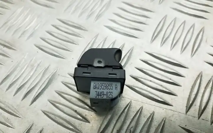 Audi A4 S4 B8 8K (2007 - 2011) 8K0959855A Кнопка стеклоподъемников — фото 4