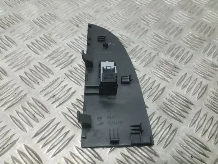 Seat Leon (1P) (2005 - 2012) 7L6959855B Кнопка стеклоподъемников — фото 4
