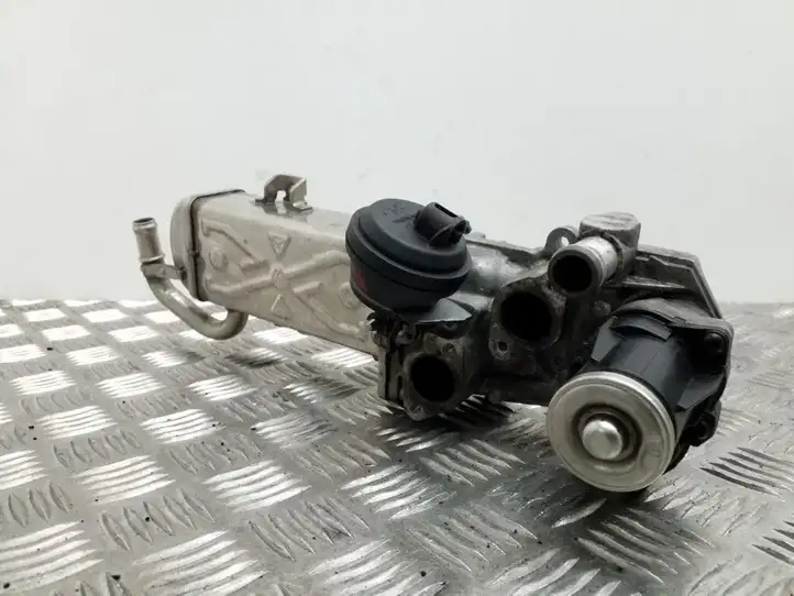 Skoda Octavia Mk2 (1Z) (2004 - 2013) 03L131512DQ Охладитель клапана EGR — фото 4