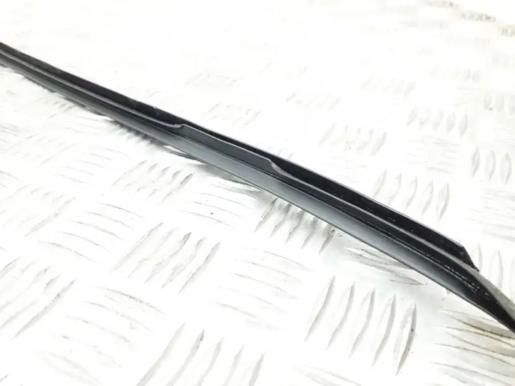 Volkswagen PASSAT B7 (2011 - 2014) 3C0854328B Накладка стоек лобового стекла — фото 4