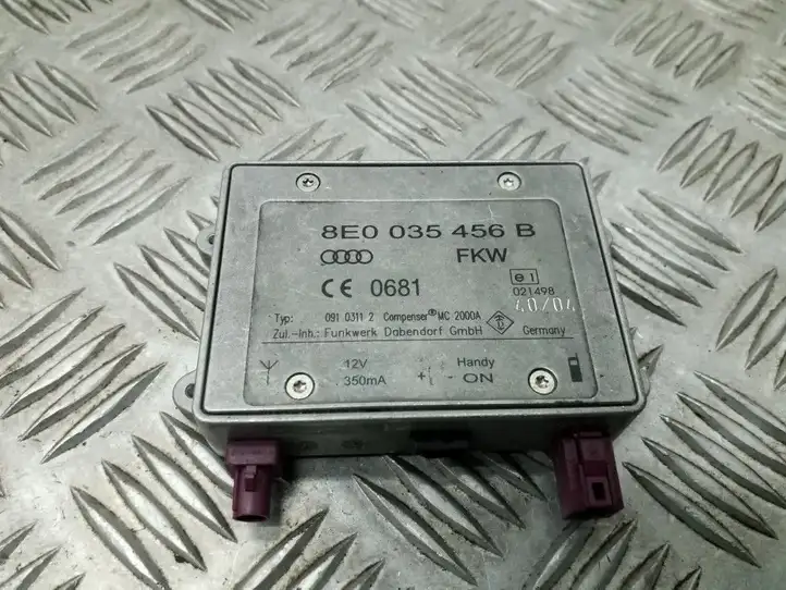Audi A6 S6 C6 4F (2004 - 2008) 8E0035456B Усилитель антенны — фото 1