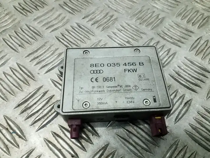 Audi A6 S6 C6 4F (2004 - 2008) 8E0035456B Усилитель антенны — фото 1