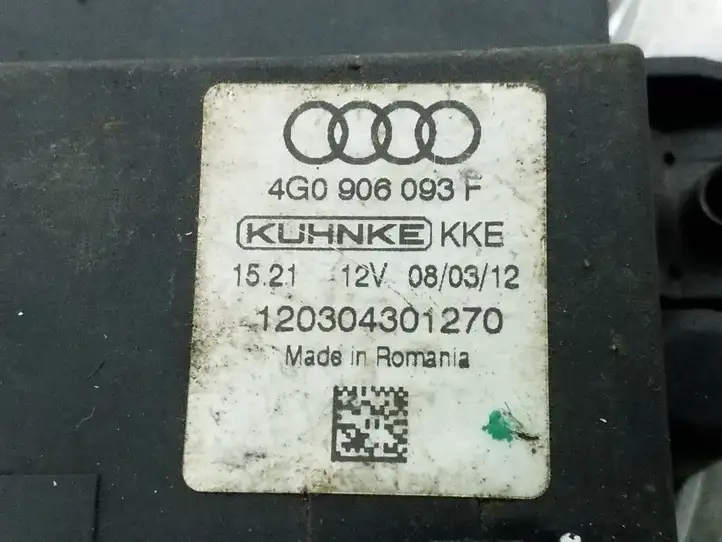 Audi A6 C7 (2011 - 2014) 4G0906093F Блок управления топливным насосом — фото 2