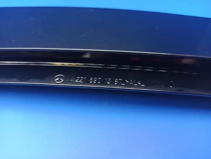 Mercedes-Benz S W221 (2005 - 2013) A2216901387 Накладка стекла задней двери — фото 9