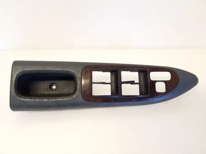 Toyota Avensis T220 (2000 - 2003) 7423205090BOGO Прочая отделка передней двери — фото 1