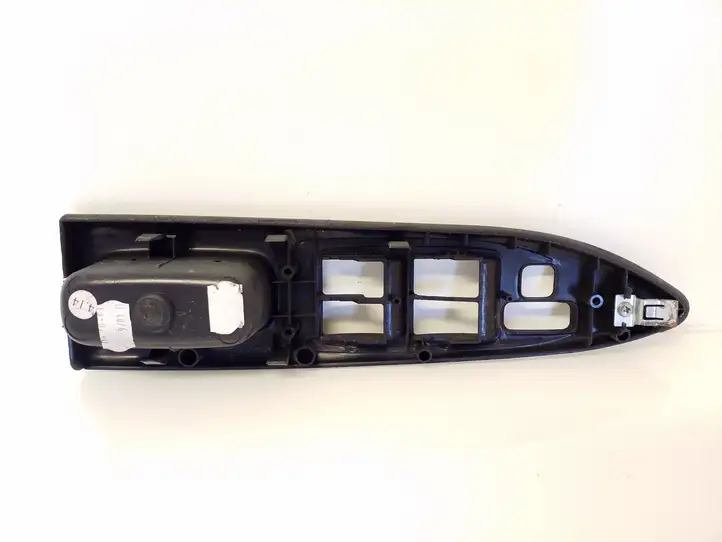 Toyota Avensis T220 (2000 - 2003) 7423205090BOGO Прочая отделка передней двери — фото 2