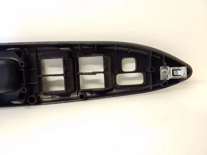 Toyota Avensis T220 (2000 - 2003) 7423205090BOGO Прочая отделка передней двери — фото 3
