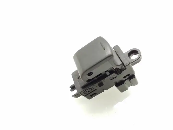 Nissan X-Trail T31 (2007 - 2014) 25411JG000 Блок кнопок стеклоподъемников — фото 1