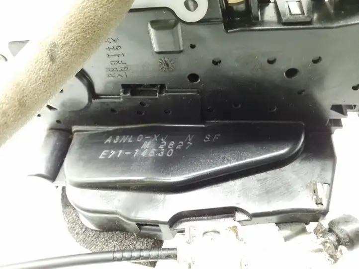 Nissan Leaf I (ZE0) (2010 - 2017) A3NL0XJ Замок задней двери — фото 5