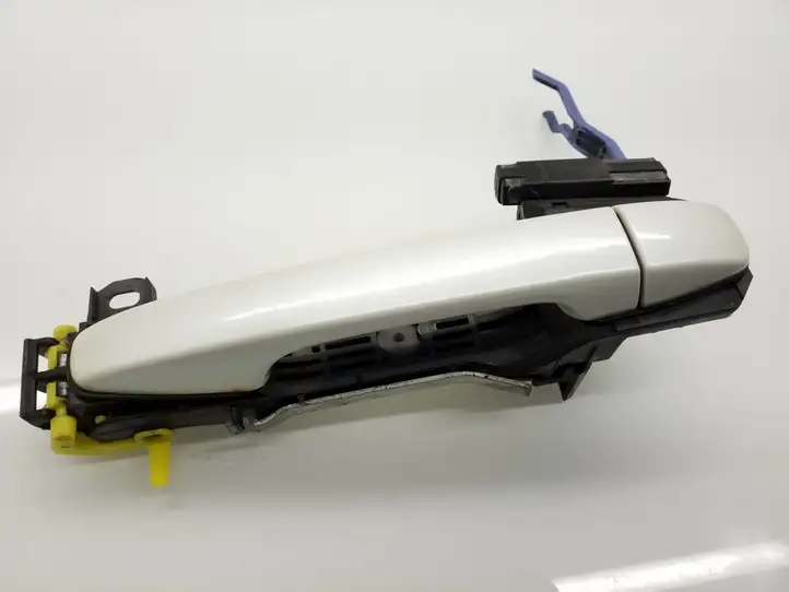 Toyota Prius (XW30) (2009 - 2015) Наружная ручка задней двери — фото 2