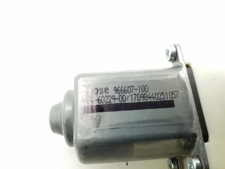 Audi A4 S4 B8 8K (2007 - 2011) 8K0959812 Стеклоподъемник задней двери — фото 3