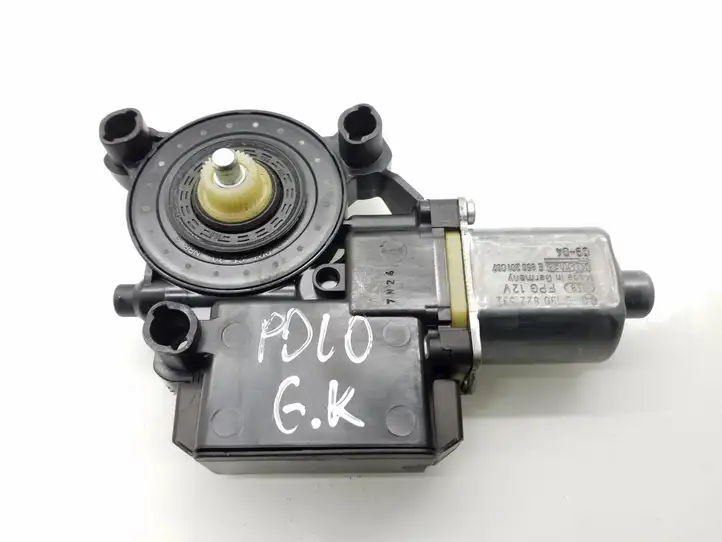 Volkswagen Polo V 6R (2009 - 2015) 6R0959811B Стеклоподъемник задней двери — фото 2